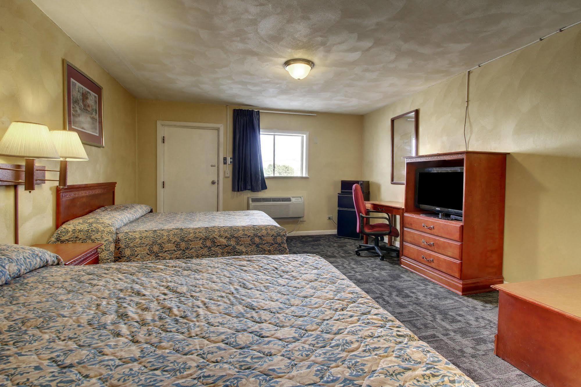 Macomb Star Motel מראה חיצוני תמונה